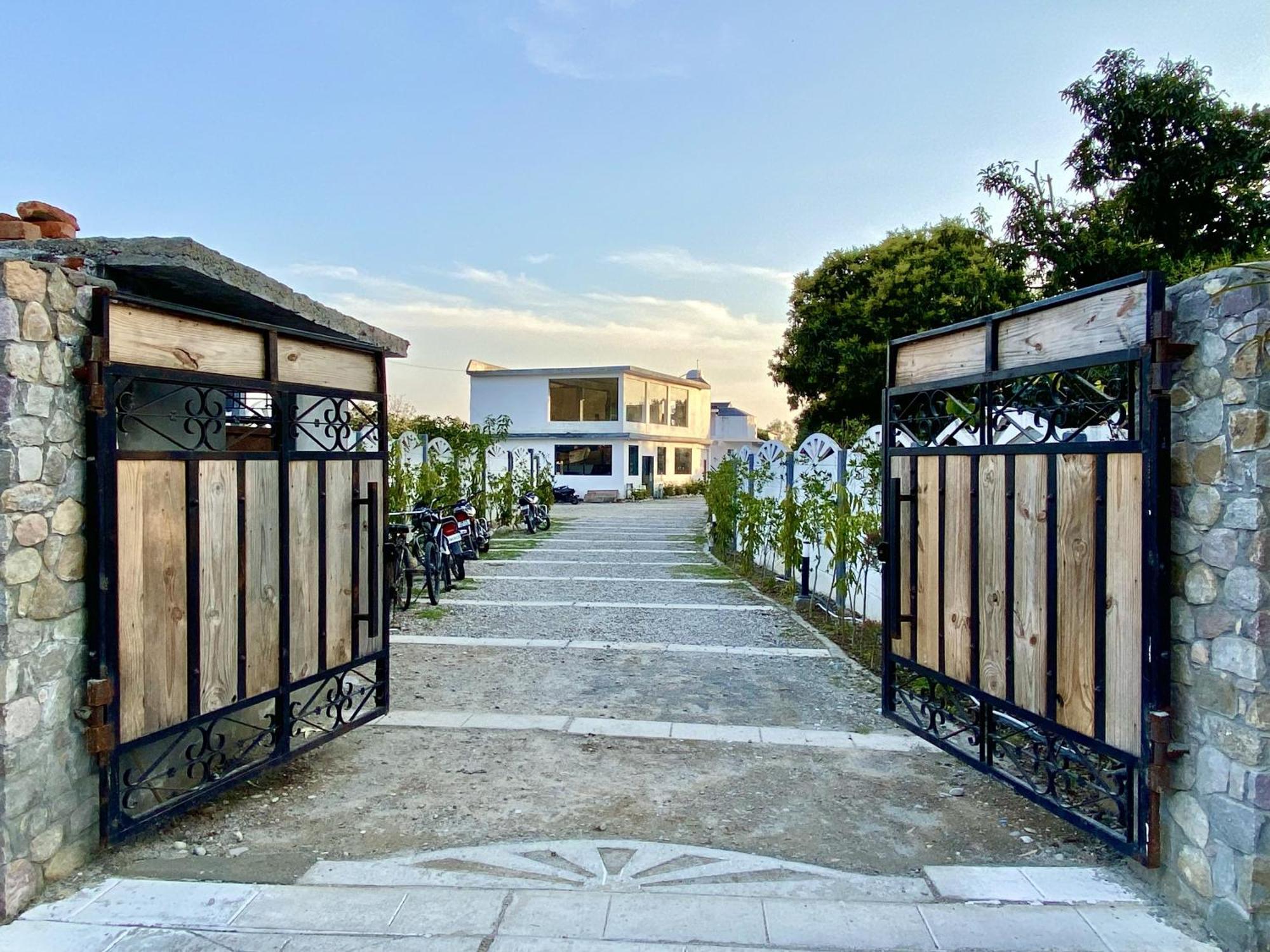 The White Oak Corbett Spa & Resort Rāmnagar Exterior foto